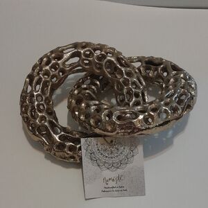 Namasté Decorative Gold Rings